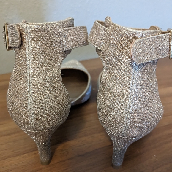 Sparkly Gold Heals - Picture 2 of 4